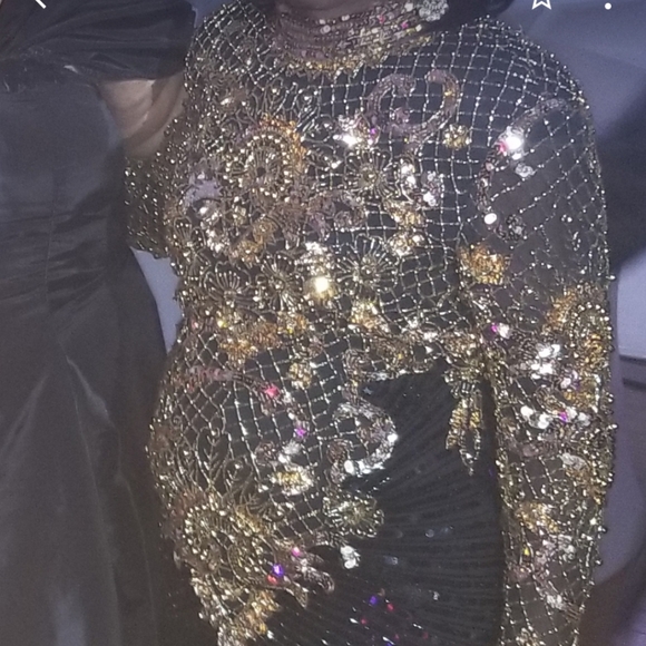 floor length gold and black beaded formal dress - Picture 6 of 7